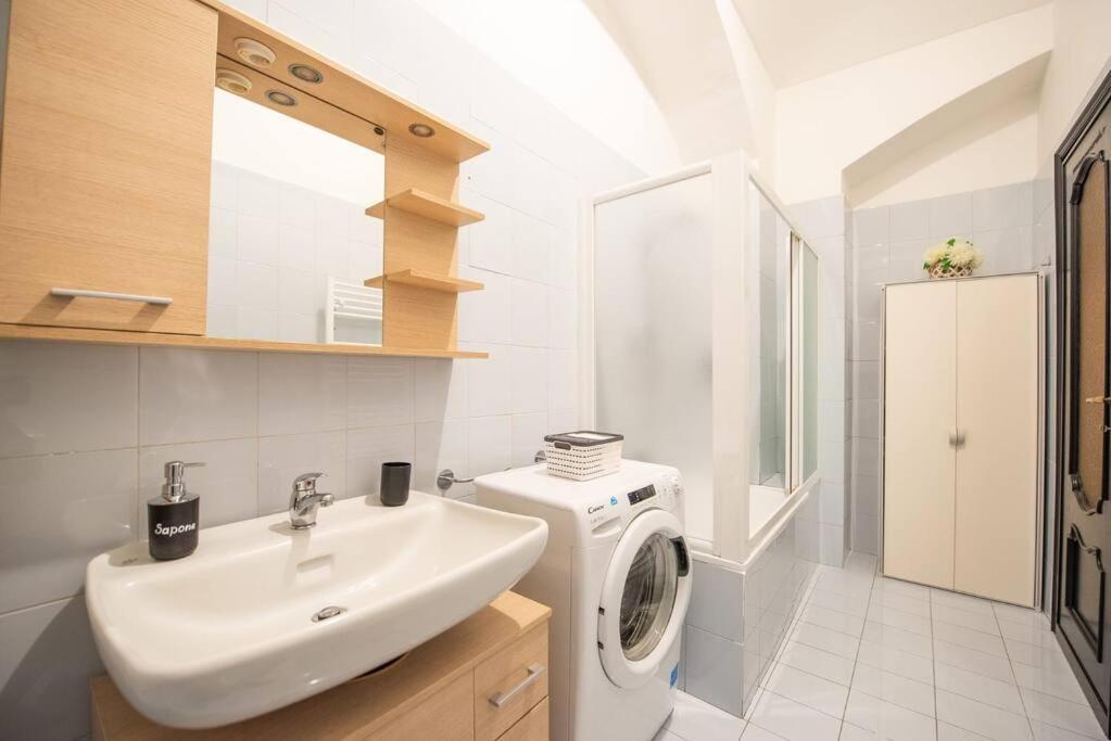 Apartament Lombroso 15 *